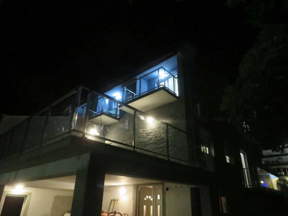 Отель Vila Velvet Стариград-Пакленица Экстерьер фото
